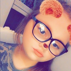 Meet your Posher, Abby